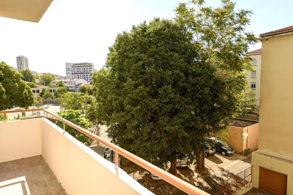 L'Azur 15'Plage 10'Port 5'Train Clim Wifi Pkg Apartment Toulon Exterior foto