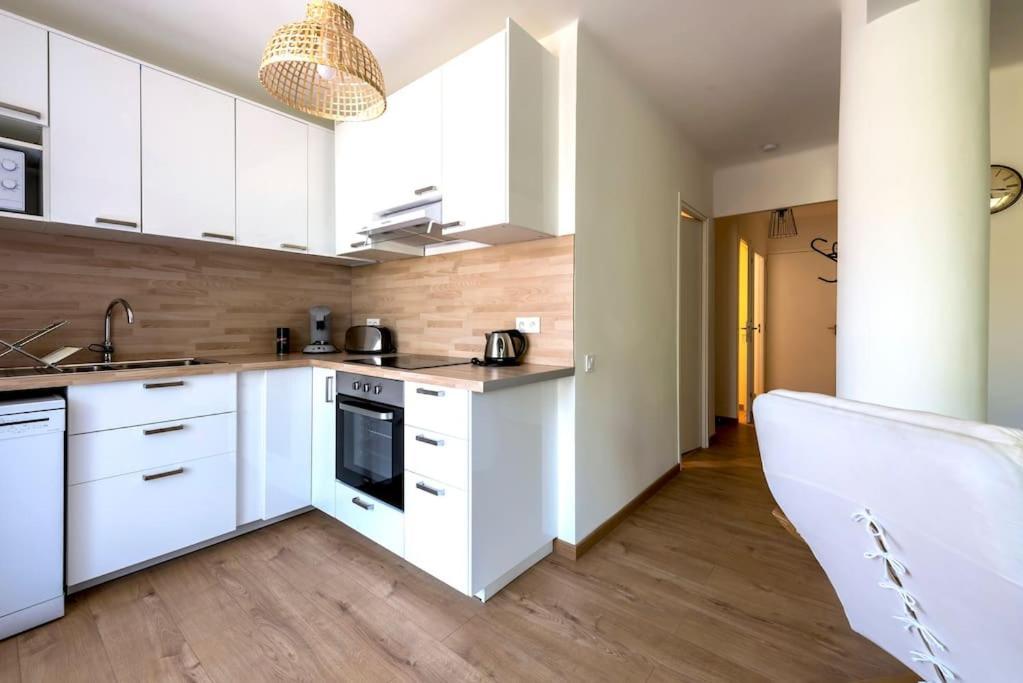L'Azur 15'Plage 10'Port 5'Train Clim Wifi Pkg Apartment Toulon Exterior foto